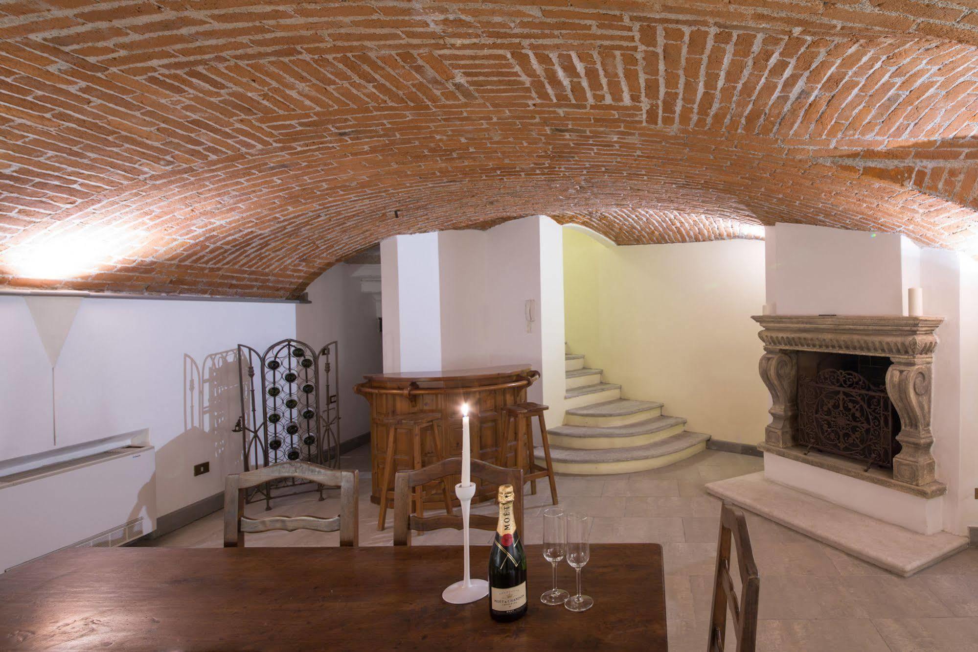 Loft In Navigli District With Jacuzzi & Sauna - Papiniano Milánó Kültér fotó