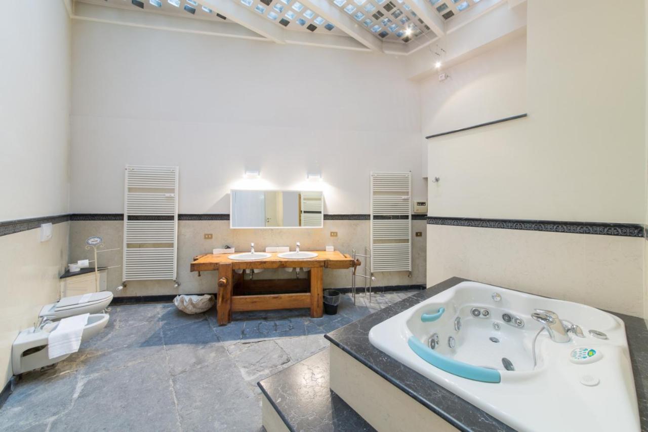 Loft In Navigli District With Jacuzzi & Sauna - Papiniano Milánó Kültér fotó