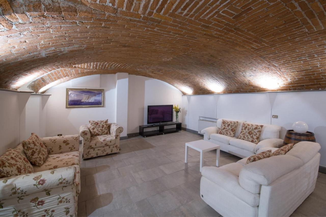 Loft In Navigli District With Jacuzzi & Sauna - Papiniano Milánó Kültér fotó